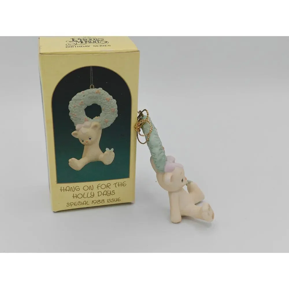 Precious Moments Enesco Hang On For The Holly Days Figurine 1988 520292